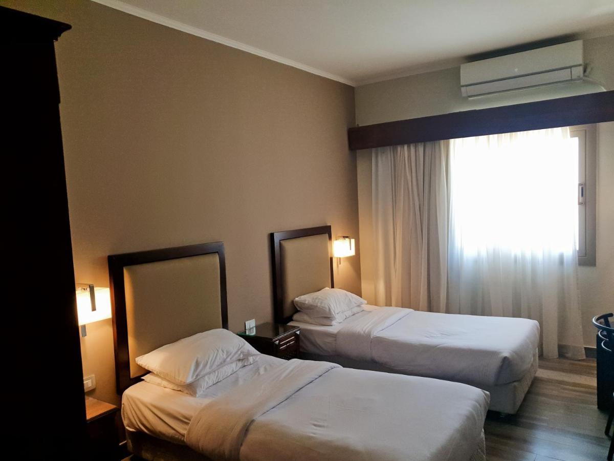 Green Plaza Inn "'Business &Families Only"' Alexandria Ngoại thất bức ảnh