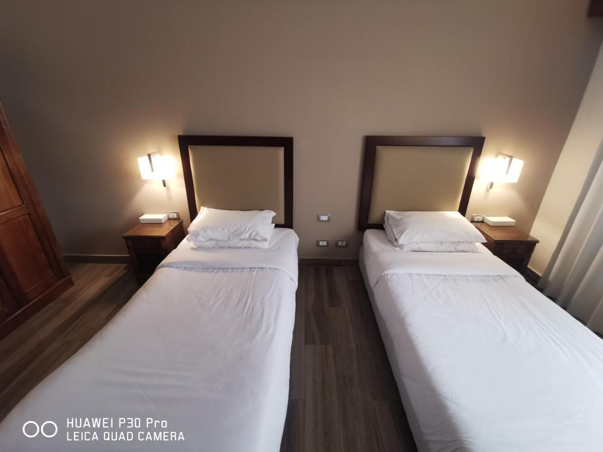Green Plaza Inn "'Business &Families Only"' Alexandria Ngoại thất bức ảnh