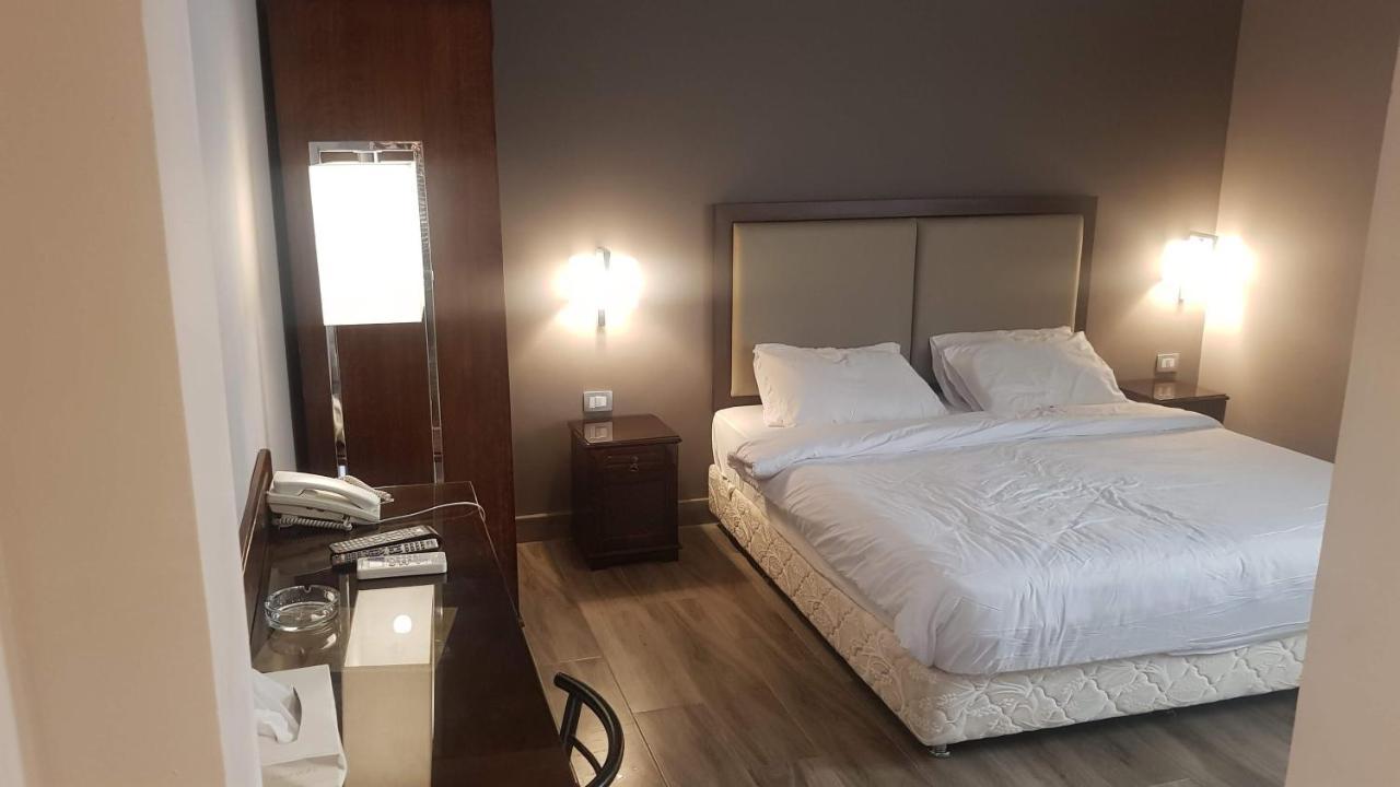 Green Plaza Inn "'Business &Families Only"' Alexandria Ngoại thất bức ảnh