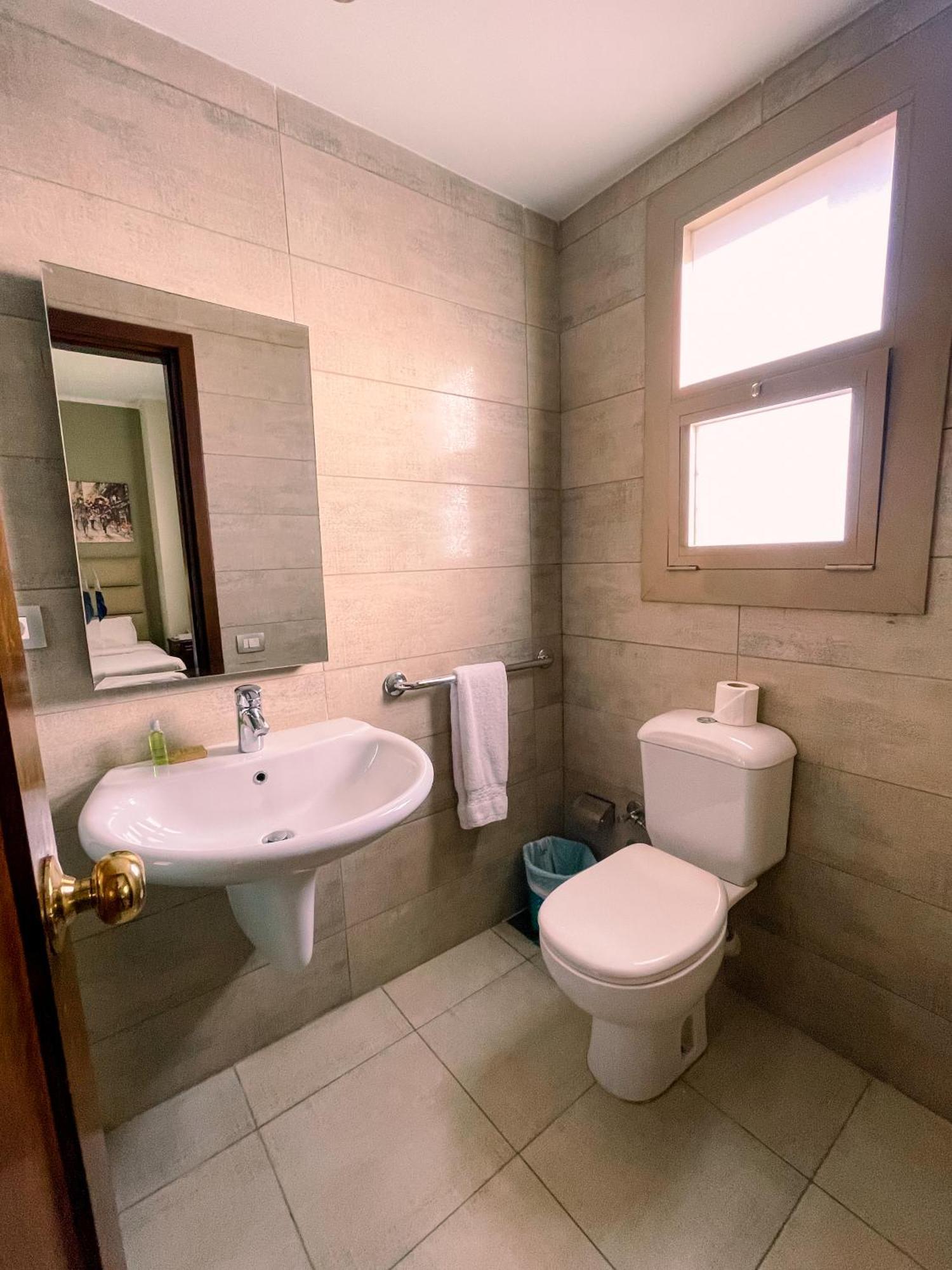 Green Plaza Inn "'Business &Families Only"' Alexandria Ngoại thất bức ảnh