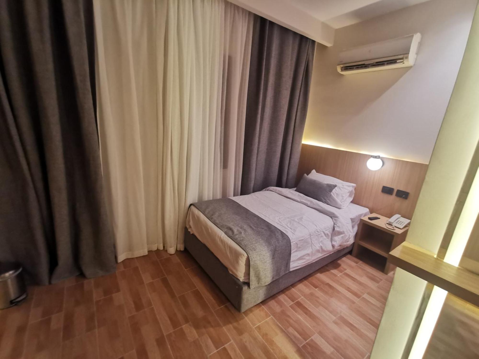 Green Plaza Inn "'Business &Families Only"' Alexandria Ngoại thất bức ảnh
